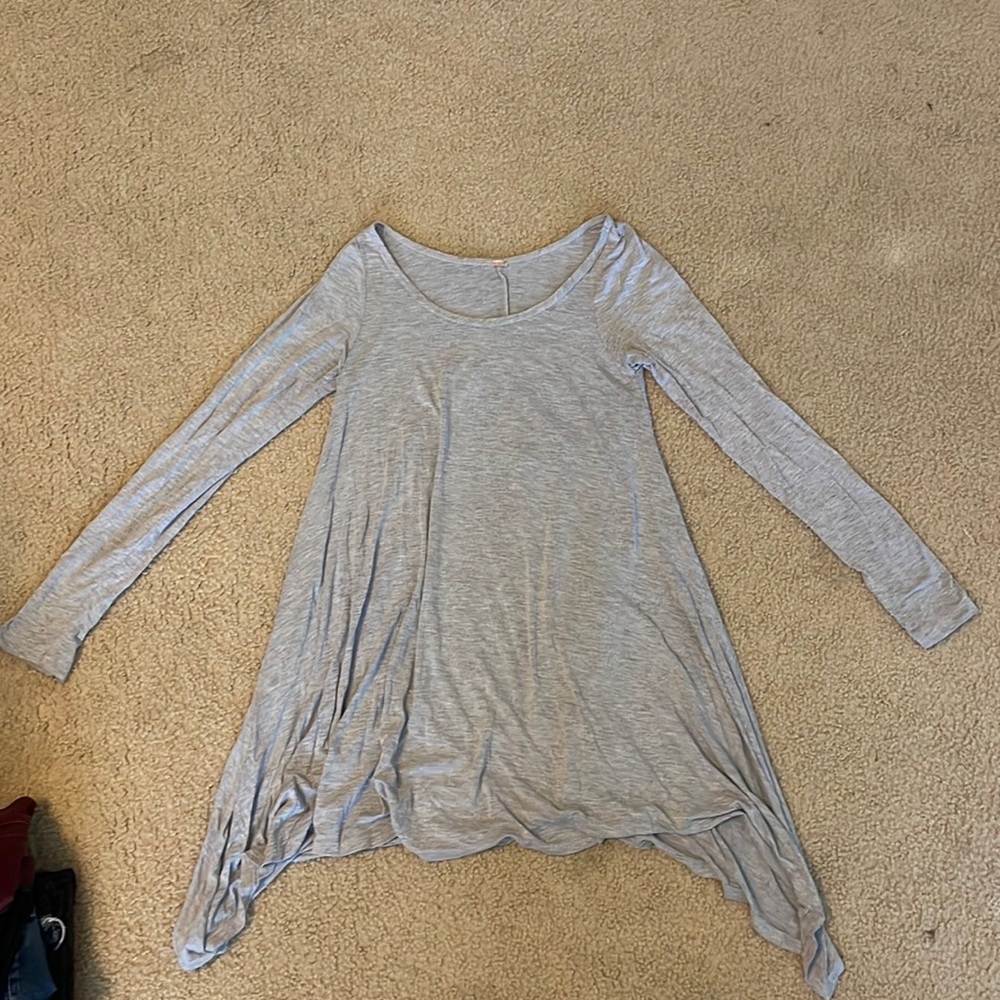 Gray long sleeve tunic
